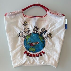 Peanuts Ball & Chain Snoopy and Friends in Space White Reusable Shoulder Bag